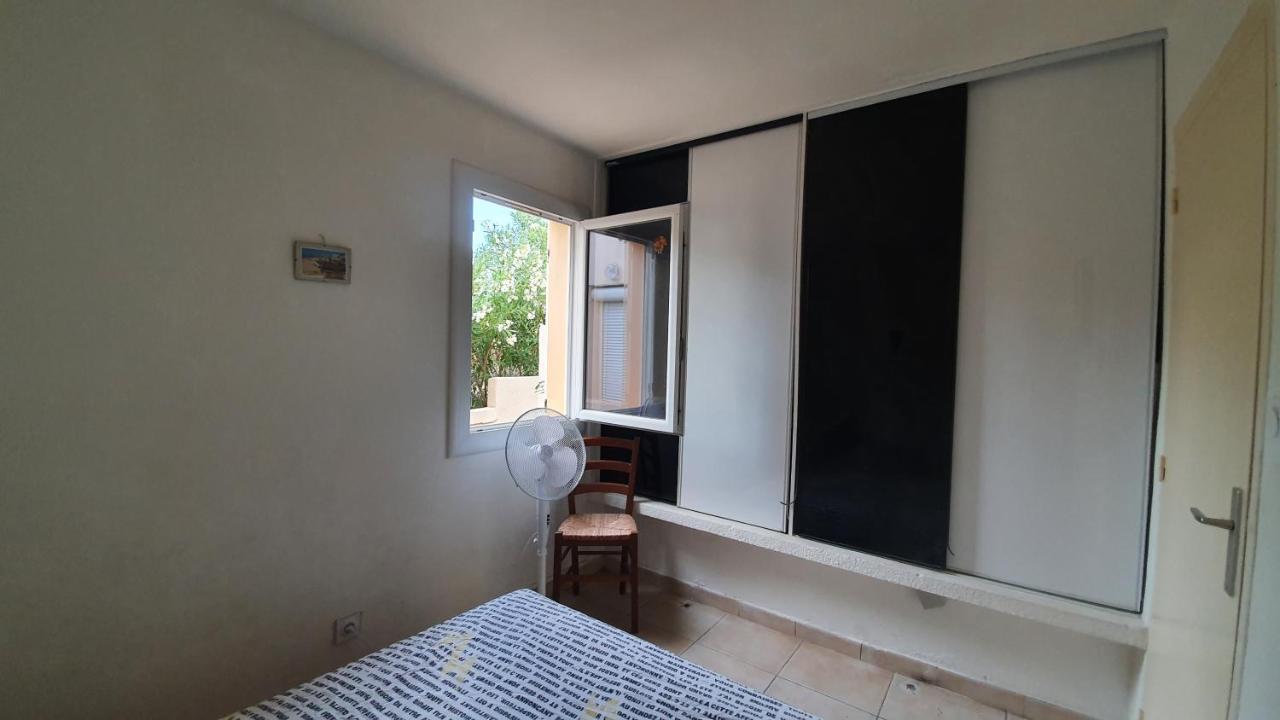 Appartement avec vaste terrasse à 30 m des dunes Agde Extérieur photo